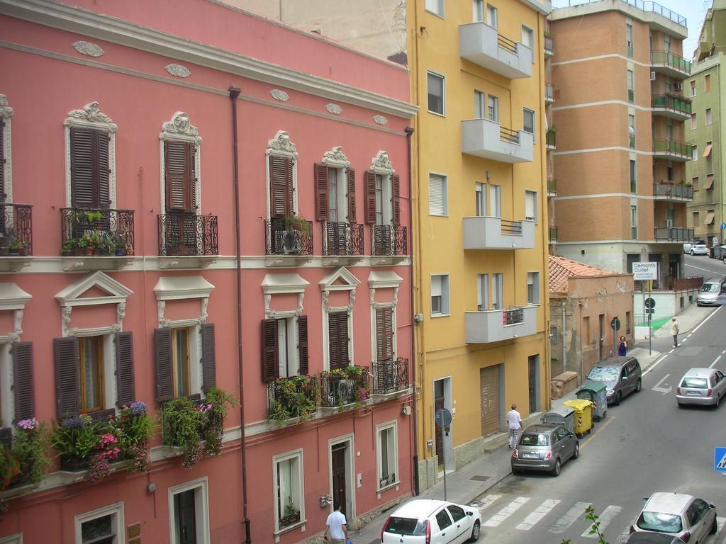 Lewisrooms Domo Cagliari Ngoại thất bức ảnh