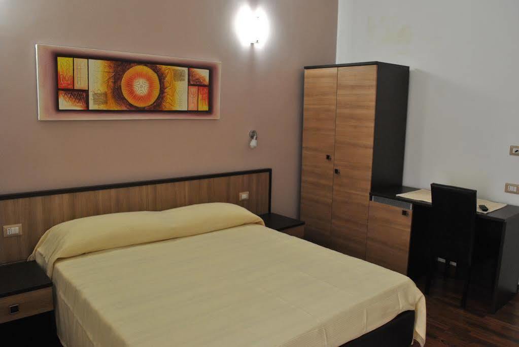 Lewisrooms Domo Cagliari Ngoại thất bức ảnh